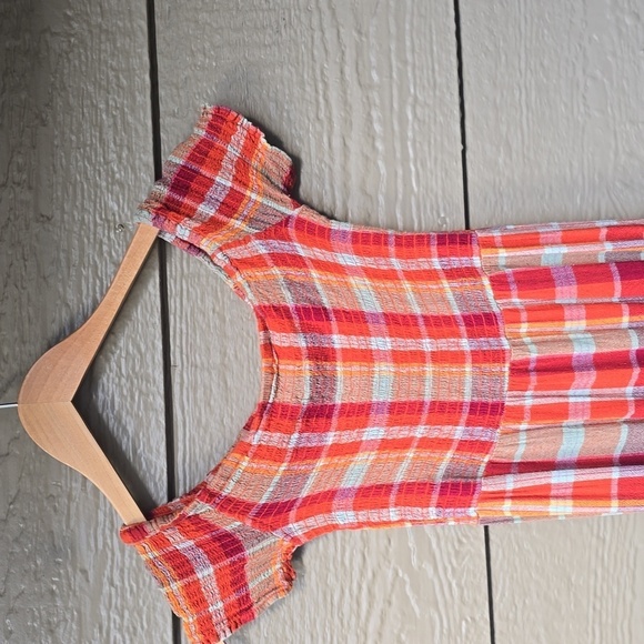 UO Urban Outfitters  Monica Smocked Off-The-Shoulder Midi Dress S Small - Picture 12 of 13